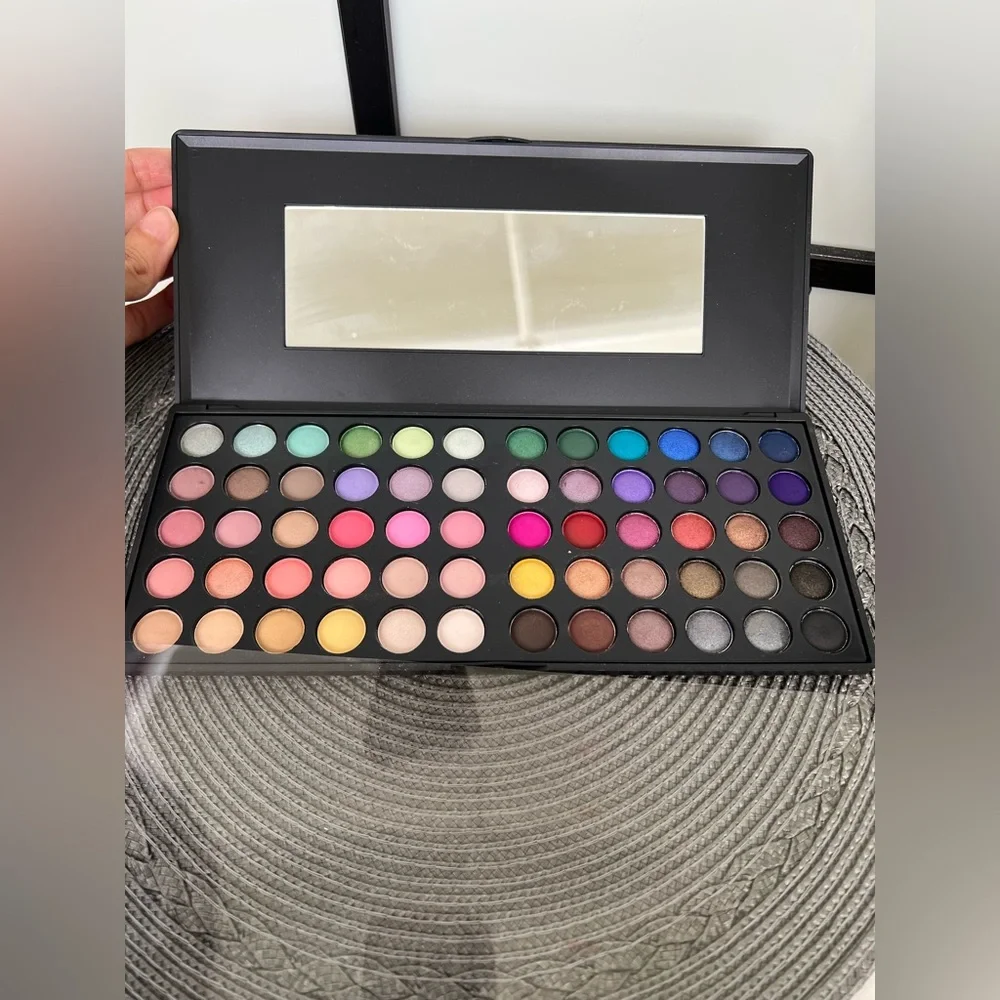 BH Cosmetics 60 color Day & Night Eyeshadow Palette Festival Rave